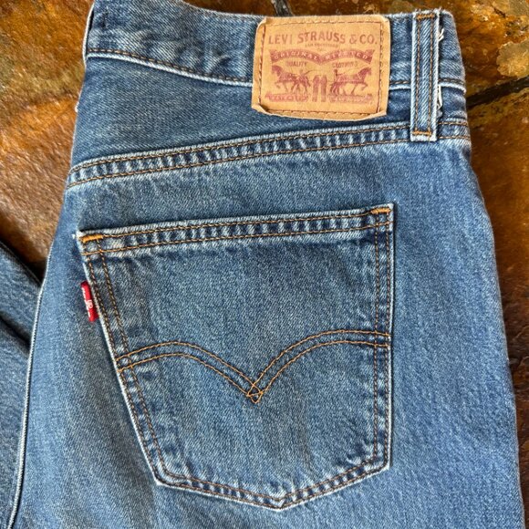 Levi's Low Pro Straight Leg Jeans, Women's Size 30 - Picture 3 of 4